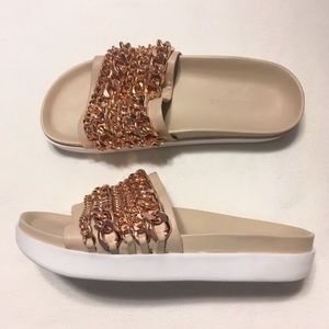 NWOT Kendall + Kylie Rose Gold Slides Shiloh 6.5